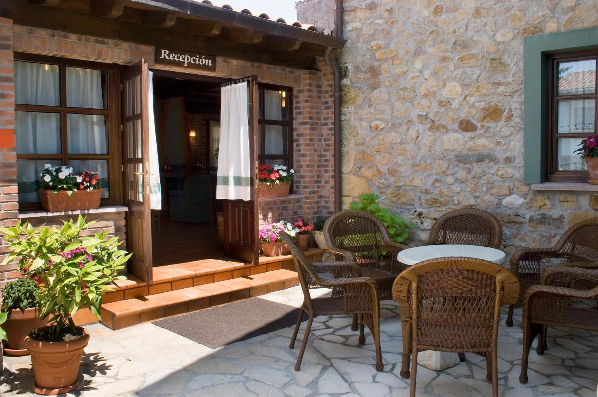 Hotel Rural Entremontes 2*